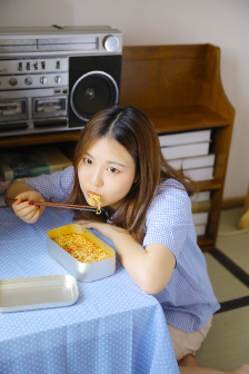 隔壁机长大叔是饿狼BY黑暗森林无弹窗笔趣